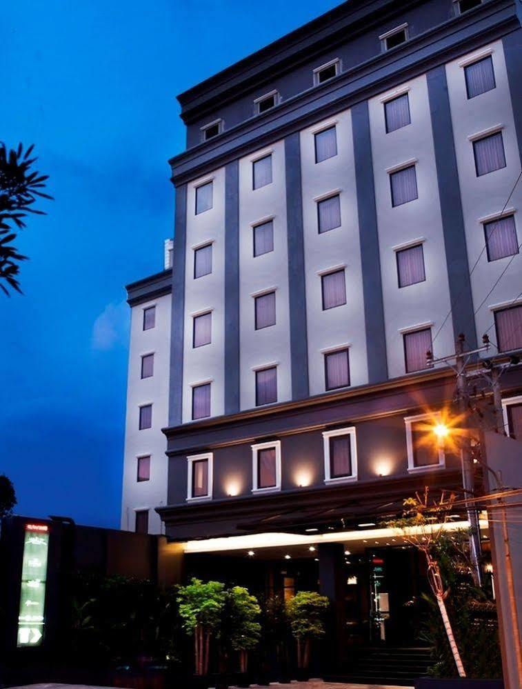 Grand Kangen Hotel Urip Sumoharjo Yogyakarta Exterior foto